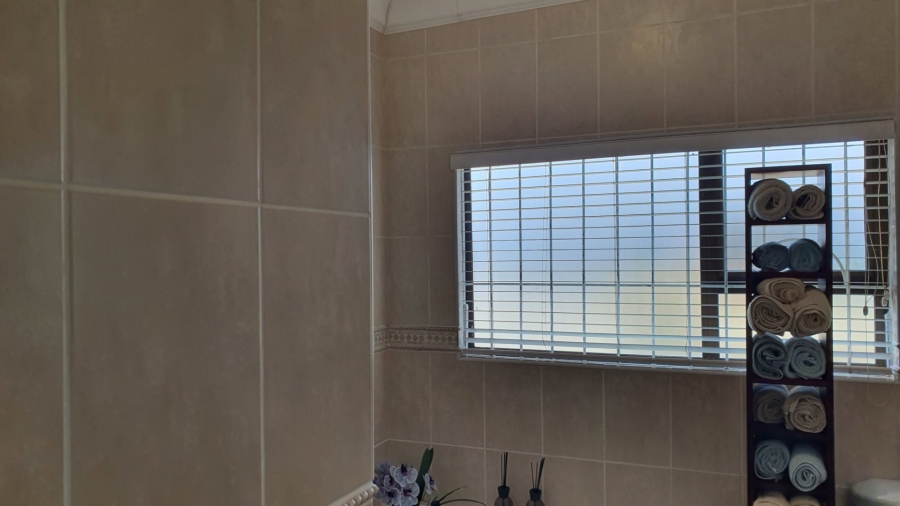 4 Bedroom Property for Sale in Palm Beach KwaZulu-Natal