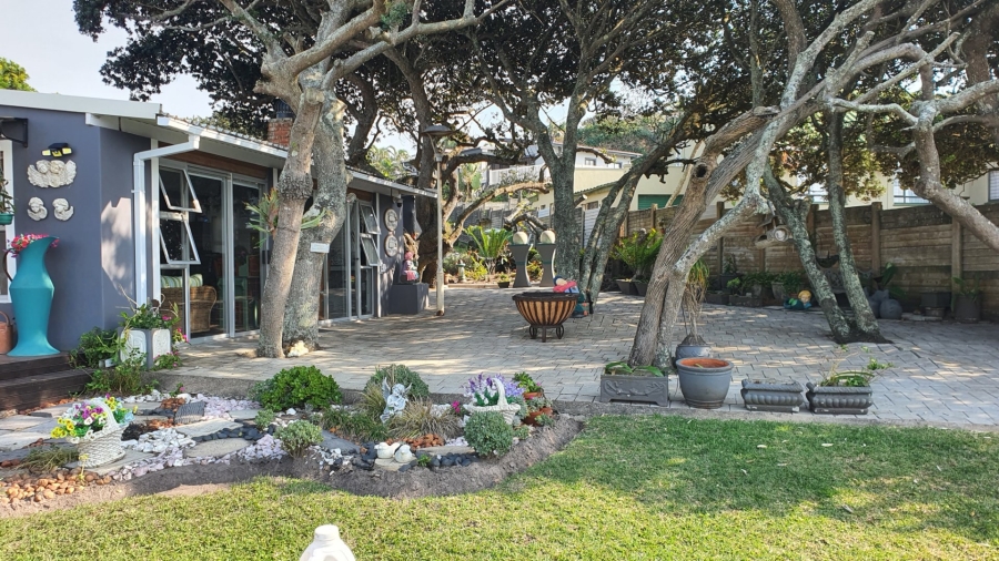 4 Bedroom Property for Sale in Palm Beach KwaZulu-Natal
