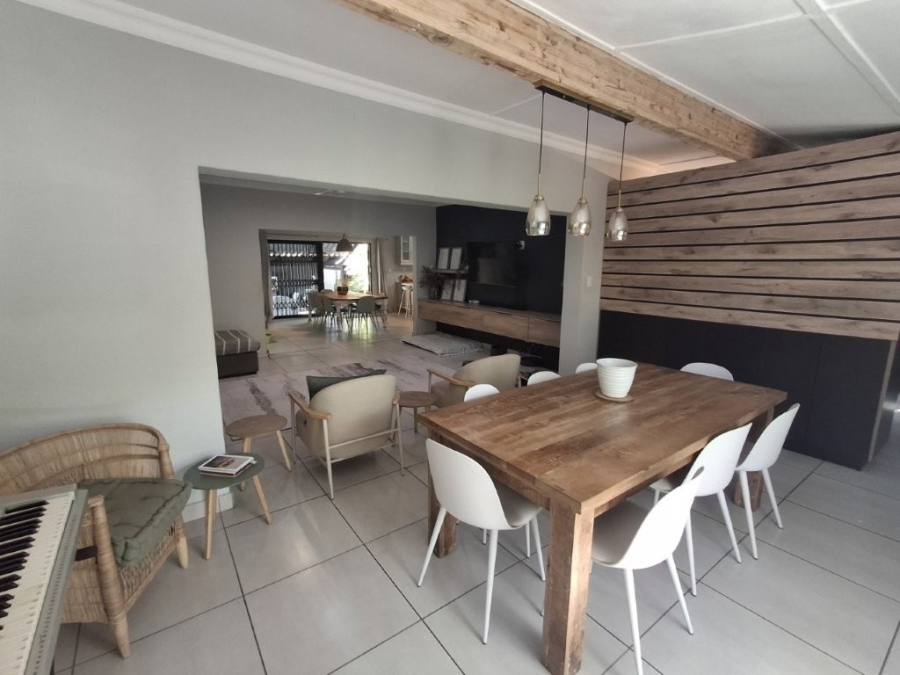 4 Bedroom Property for Sale in St Michaels On Sea KwaZulu-Natal