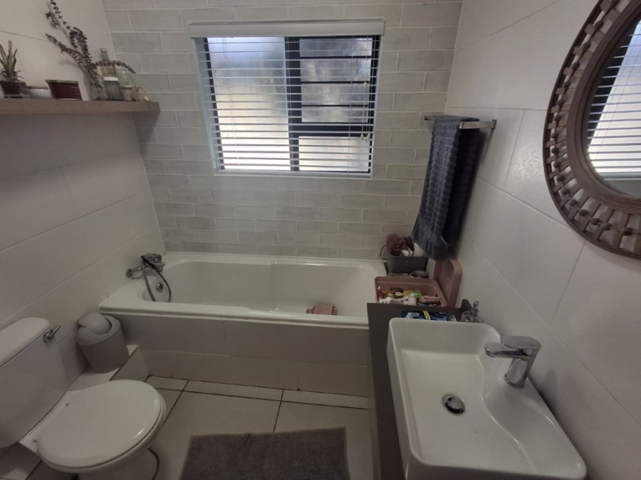 4 Bedroom Property for Sale in St Michaels On Sea KwaZulu-Natal