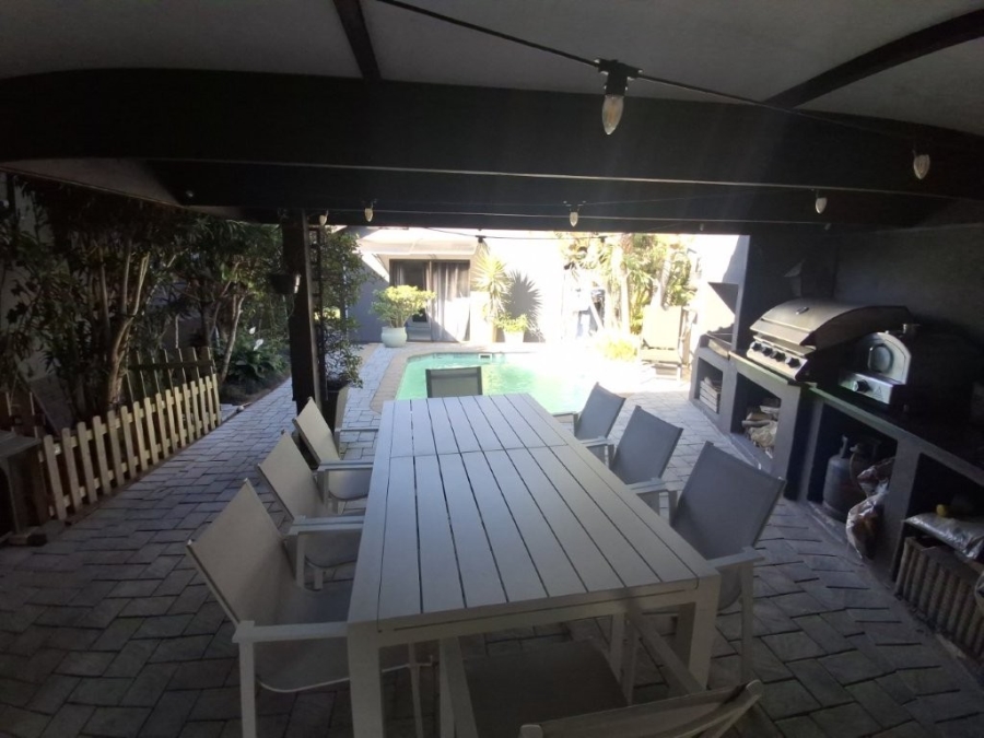 4 Bedroom Property for Sale in St Michaels On Sea KwaZulu-Natal