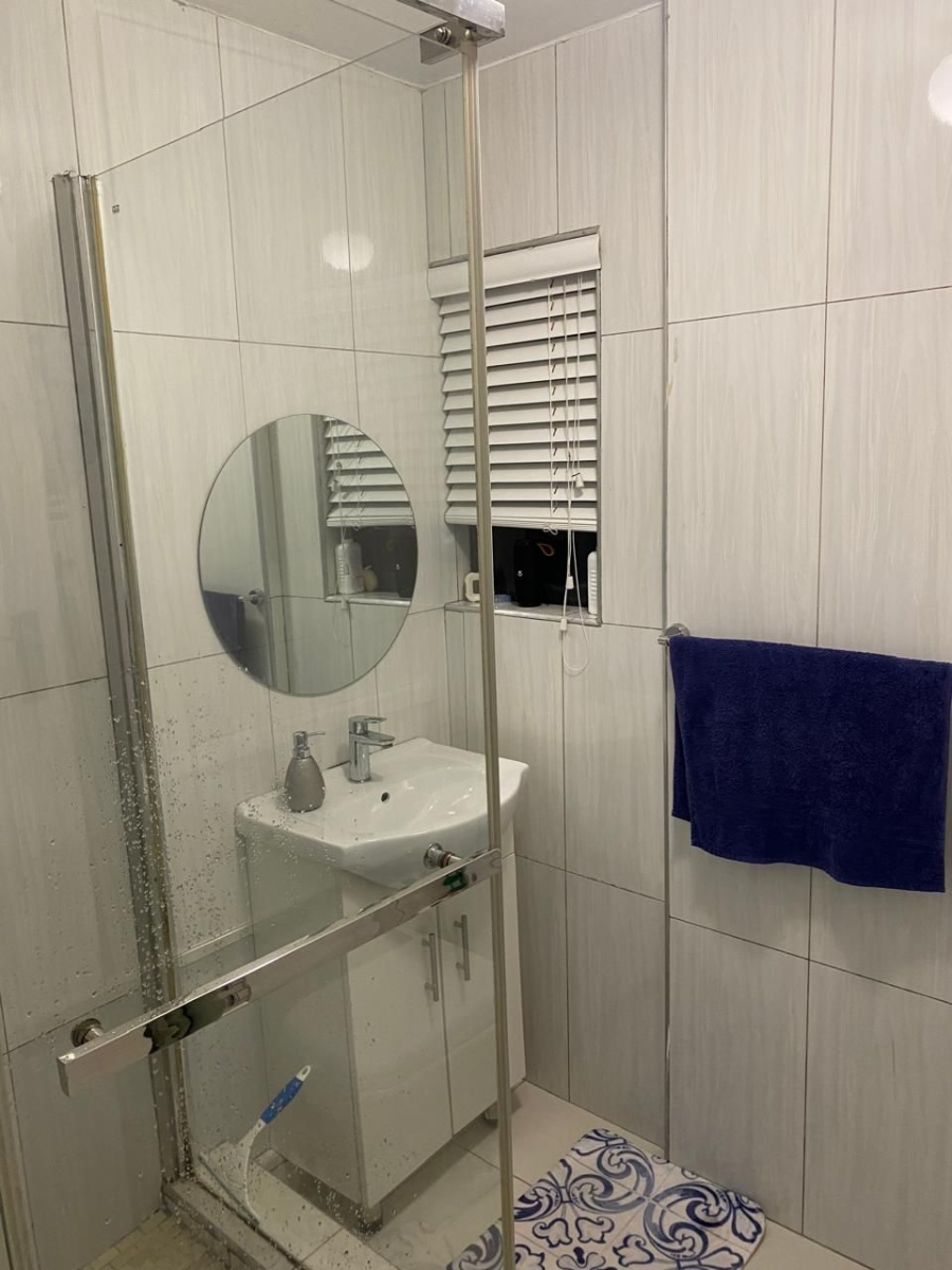 2 Bedroom Property for Sale in Durban Central KwaZulu-Natal