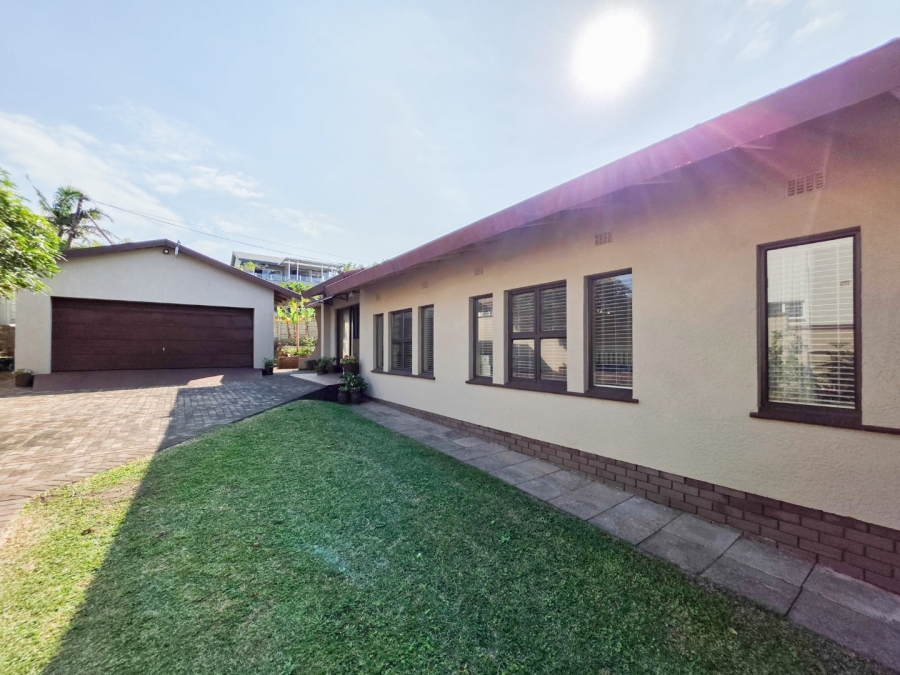 3 Bedroom Property for Sale in Uvongo KwaZulu-Natal