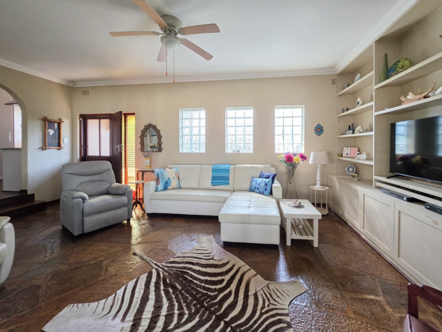 3 Bedroom Property for Sale in Uvongo KwaZulu-Natal