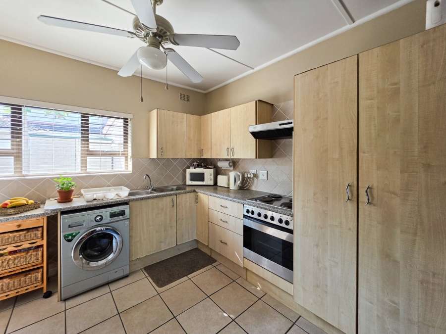 3 Bedroom Property for Sale in Uvongo KwaZulu-Natal