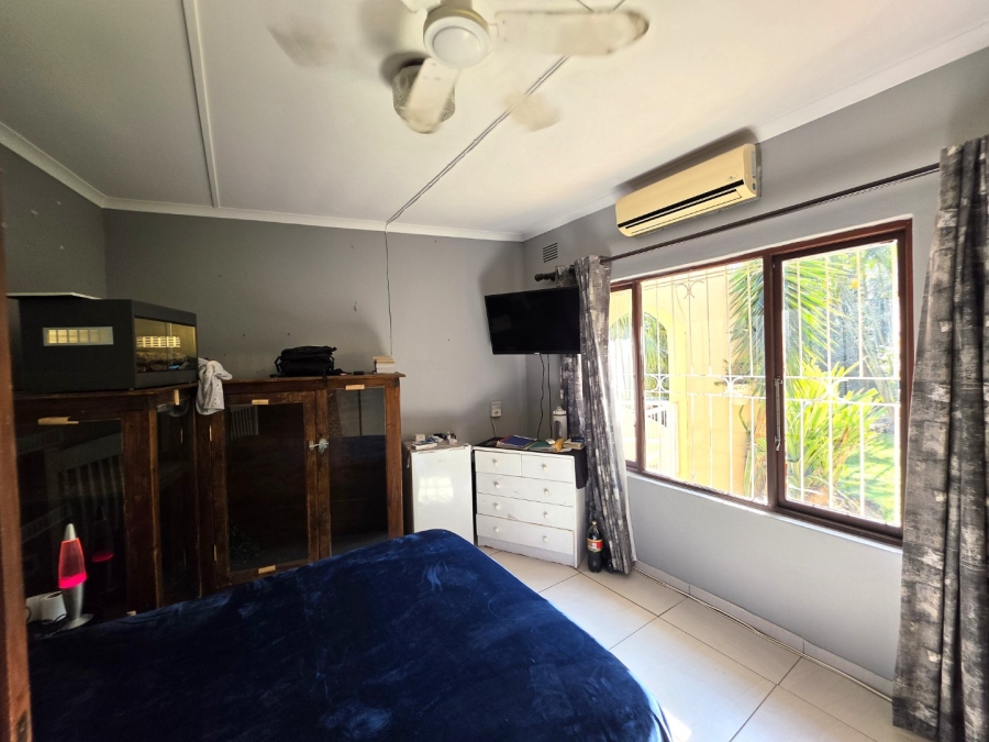3 Bedroom Property for Sale in St Michaels On Sea KwaZulu-Natal