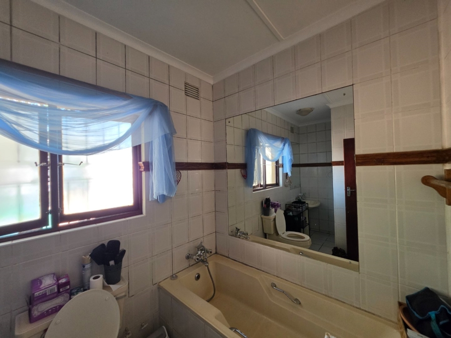3 Bedroom Property for Sale in St Michaels On Sea KwaZulu-Natal