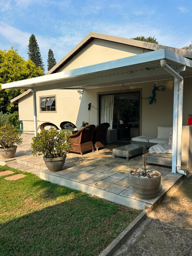 To Let 2 Bedroom Property for Rent in Crestholme KwaZulu-Natal