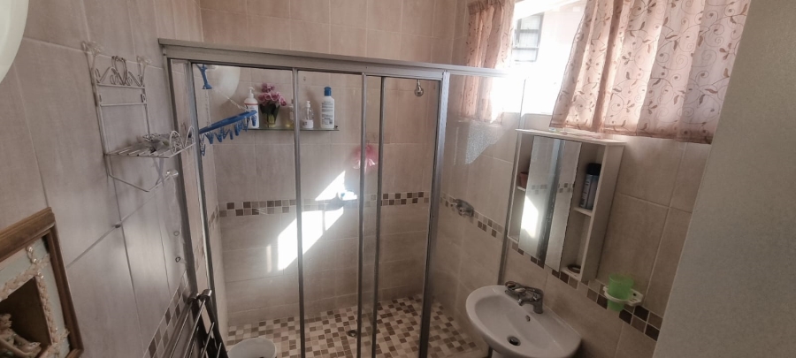 2 Bedroom Property for Sale in Sea Park KwaZulu-Natal