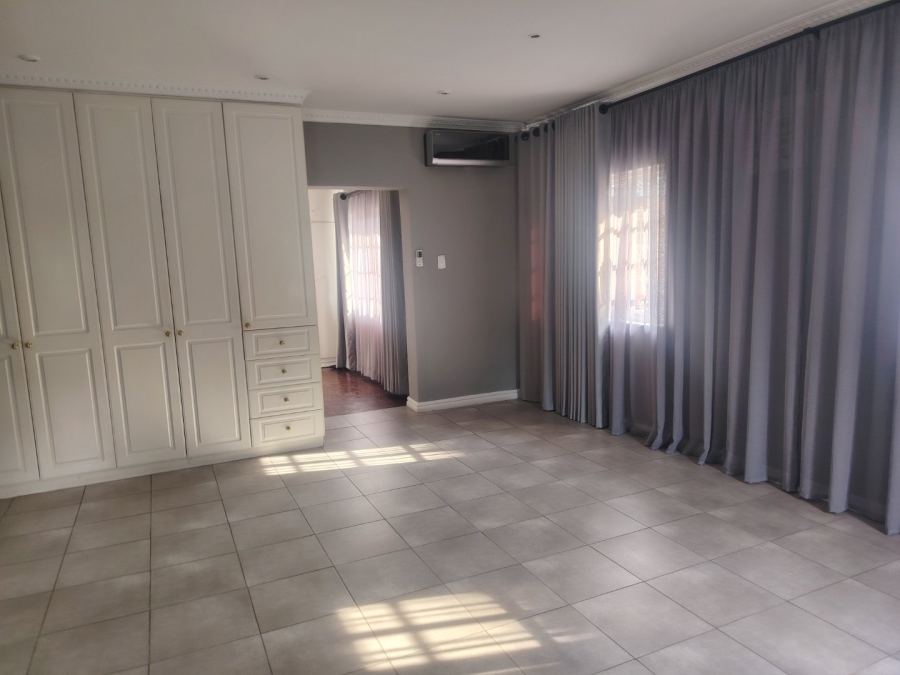 To Let 4 Bedroom Property for Rent in Gillitts KwaZulu-Natal