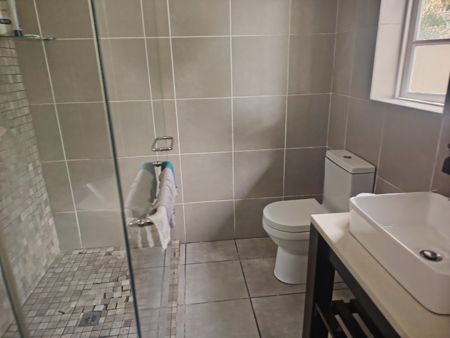 To Let 4 Bedroom Property for Rent in Gillitts KwaZulu-Natal