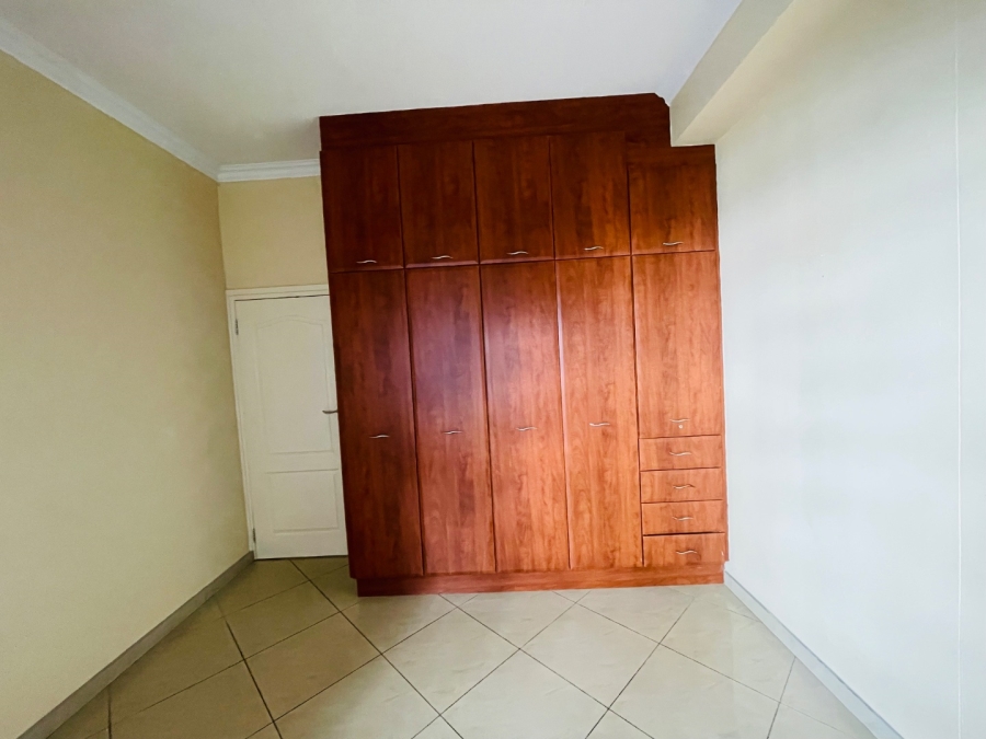 To Let 2 Bedroom Property for Rent in Umhlanga Ridgeside KwaZulu-Natal