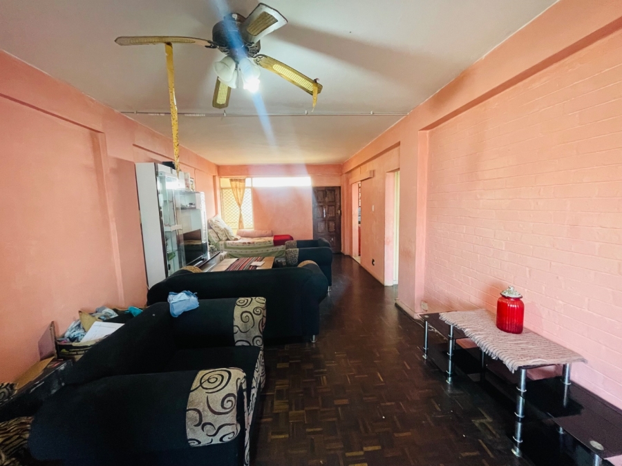 2 Bedroom Property for Sale in Durban Central KwaZulu-Natal