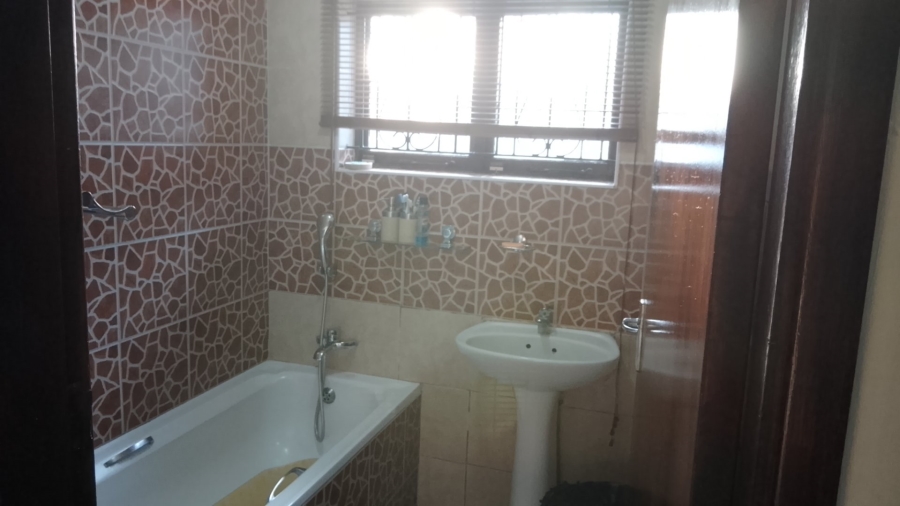  Bedroom Property for Sale in Tongaat KwaZulu-Natal