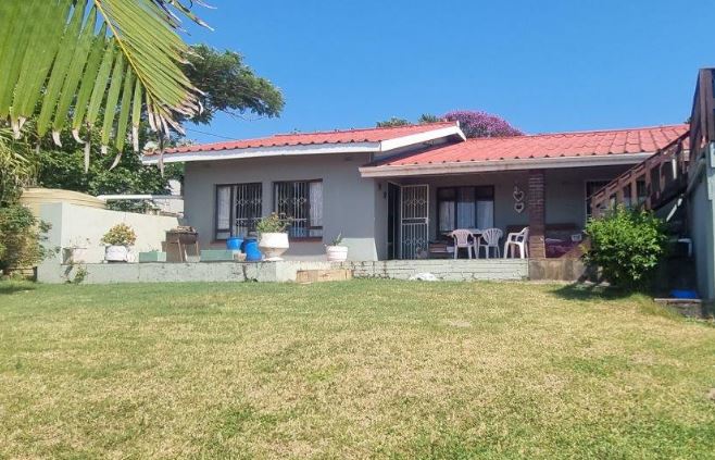 To Let 3 Bedroom Property for Rent in Hibberdene KwaZulu-Natal