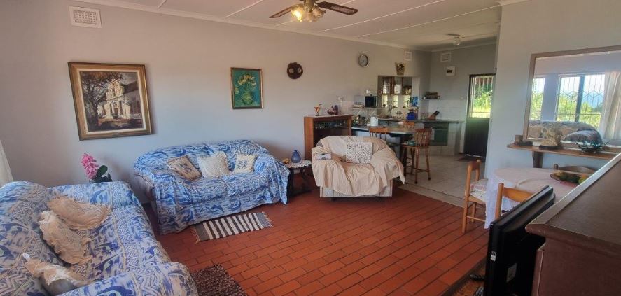 To Let 3 Bedroom Property for Rent in Hibberdene KwaZulu-Natal