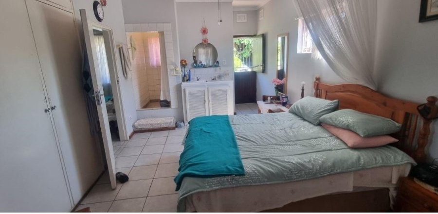To Let 3 Bedroom Property for Rent in Hibberdene KwaZulu-Natal
