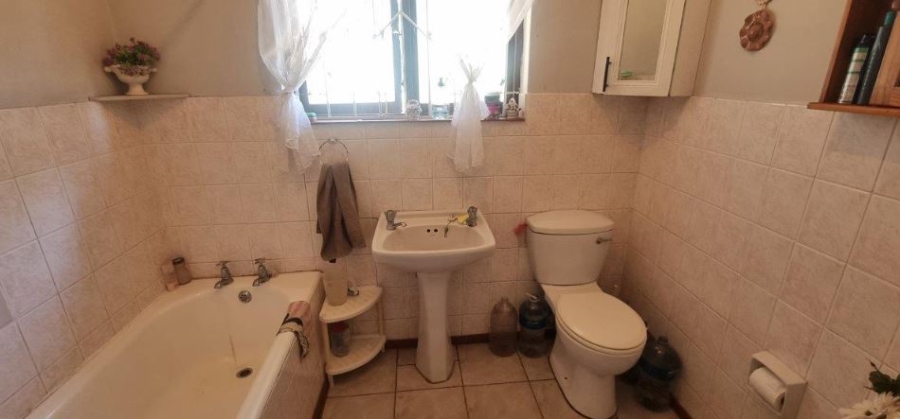 To Let 3 Bedroom Property for Rent in Hibberdene KwaZulu-Natal