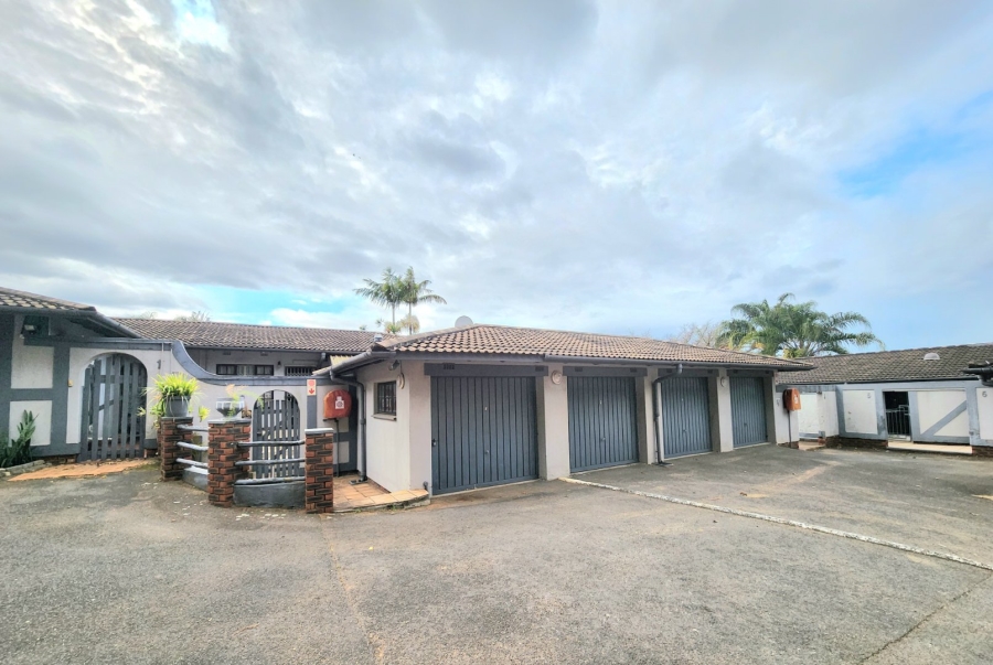 2 Bedroom Property for Sale in Amanzimtoti KwaZulu-Natal