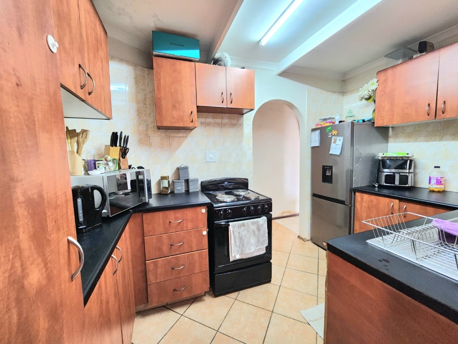 2 Bedroom Property for Sale in Amanzimtoti KwaZulu-Natal