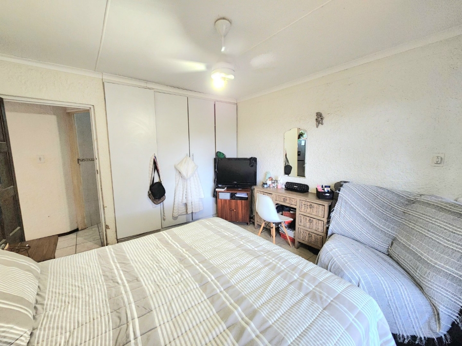 2 Bedroom Property for Sale in Amanzimtoti KwaZulu-Natal
