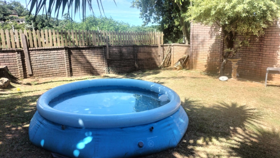 2 Bedroom Property for Sale in Amanzimtoti KwaZulu-Natal