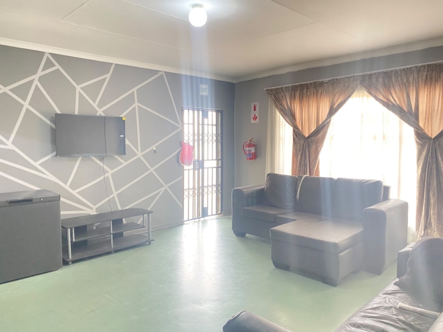 4 Bedroom Property for Sale in Ncandu Park KwaZulu-Natal