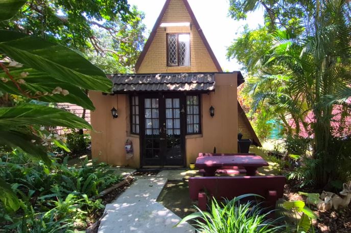 To Let 3 Bedroom Property for Rent in Hibberdene KwaZulu-Natal
