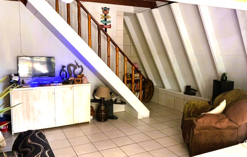 To Let 3 Bedroom Property for Rent in Hibberdene KwaZulu-Natal