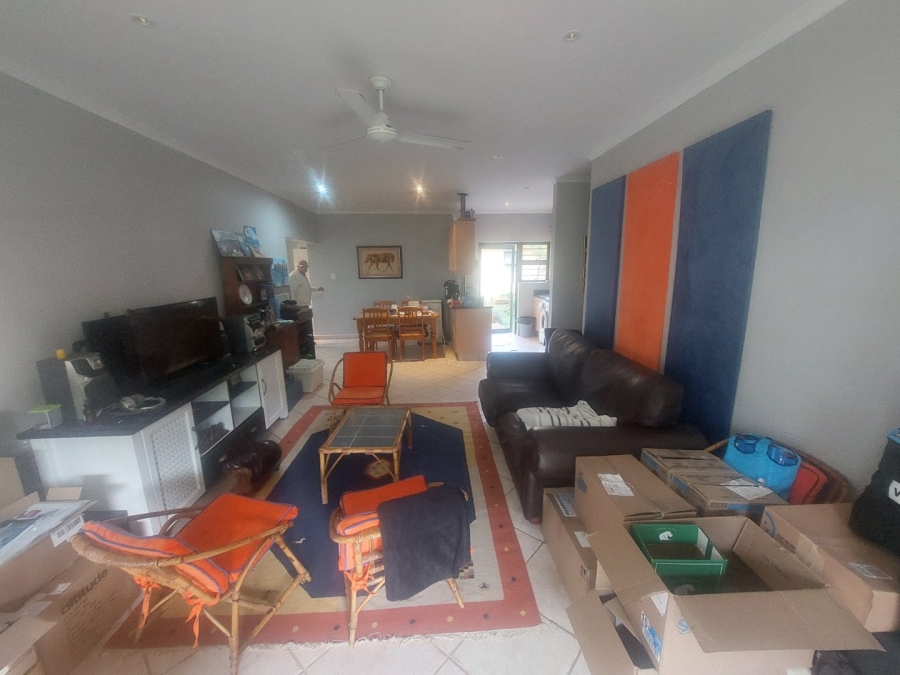 1 Bedroom Property for Sale in Kloof KwaZulu-Natal