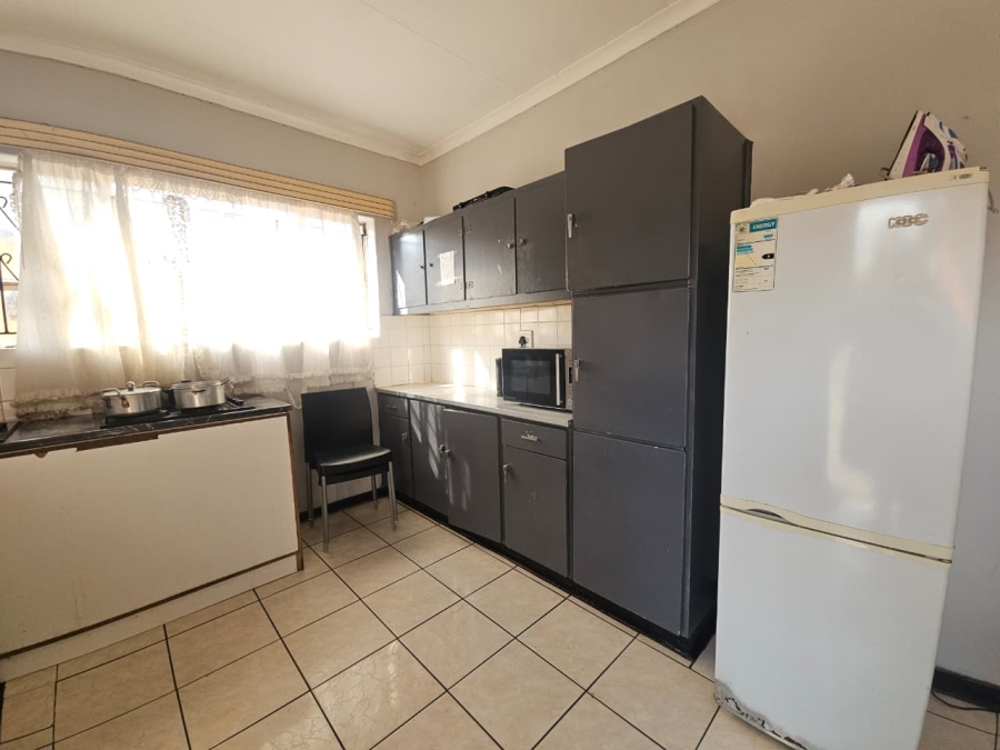 7 Bedroom Property for Sale in Amajuba Park KwaZulu-Natal