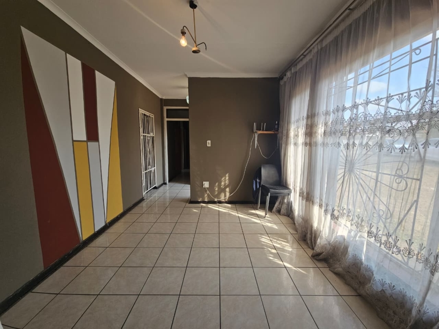 7 Bedroom Property for Sale in Amajuba Park KwaZulu-Natal