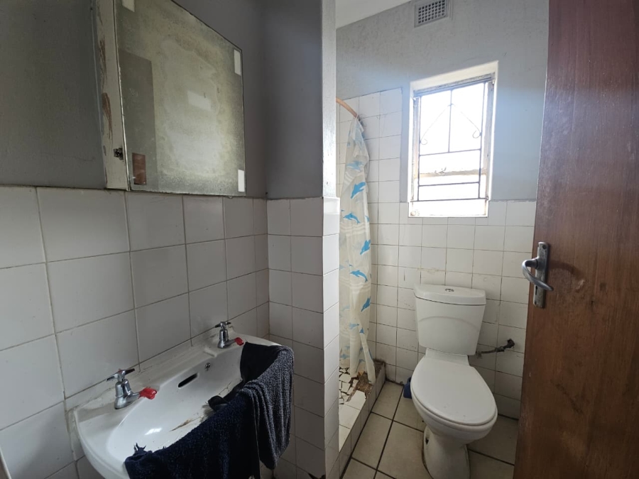 7 Bedroom Property for Sale in Amajuba Park KwaZulu-Natal