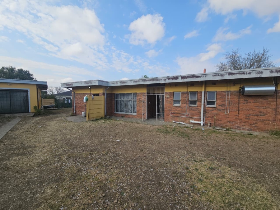 7 Bedroom Property for Sale in Amajuba Park KwaZulu-Natal