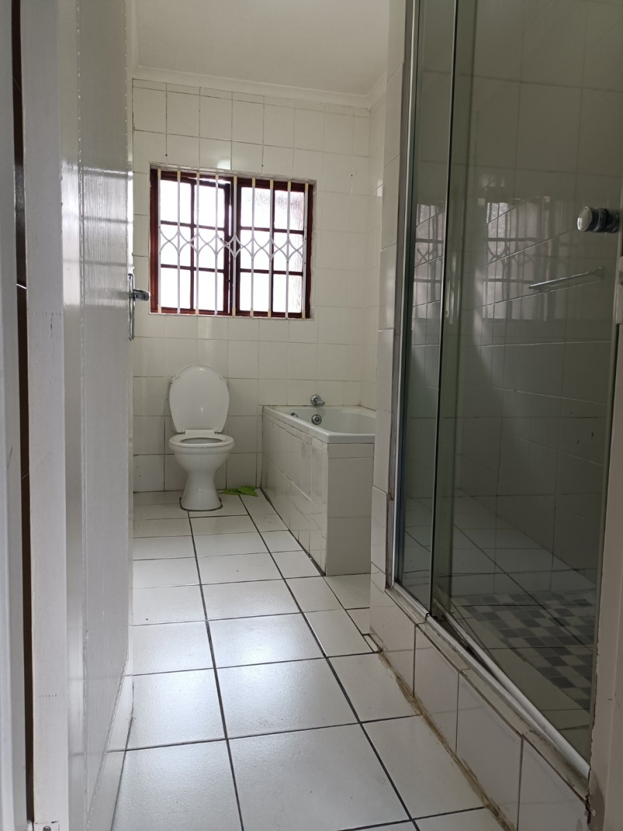 3 Bedroom Property for Sale in Scottsville KwaZulu-Natal