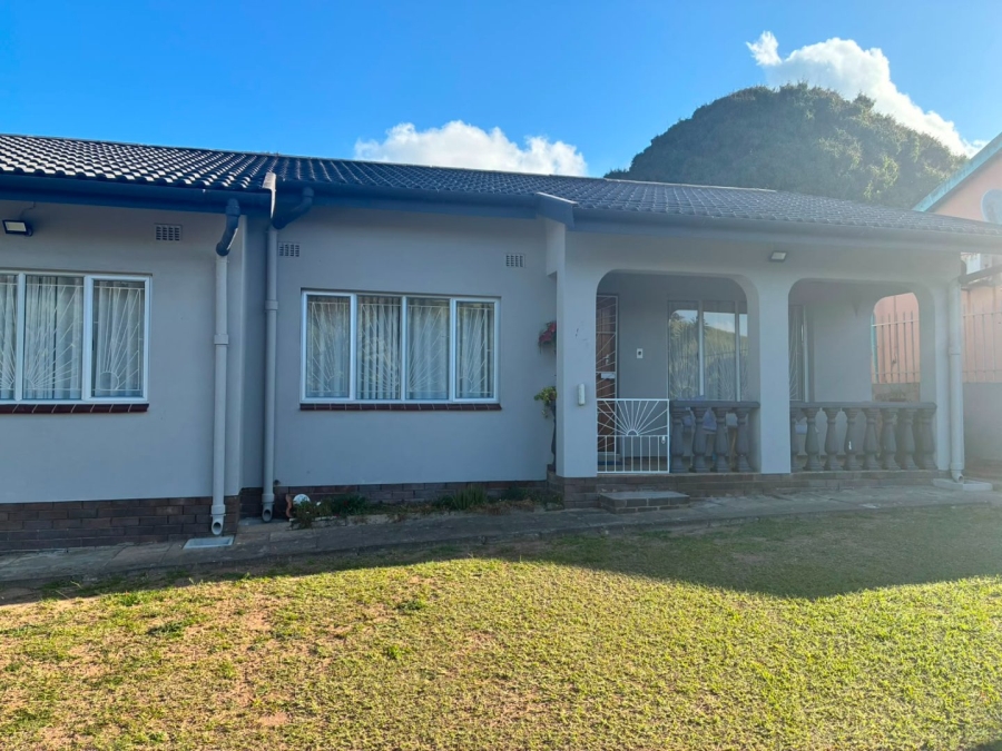 8 Bedroom Property for Sale in Stanger Manor KwaZulu-Natal