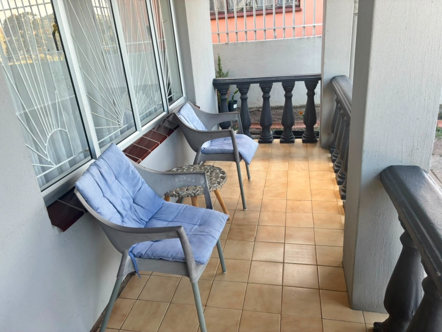 8 Bedroom Property for Sale in Stanger Manor KwaZulu-Natal