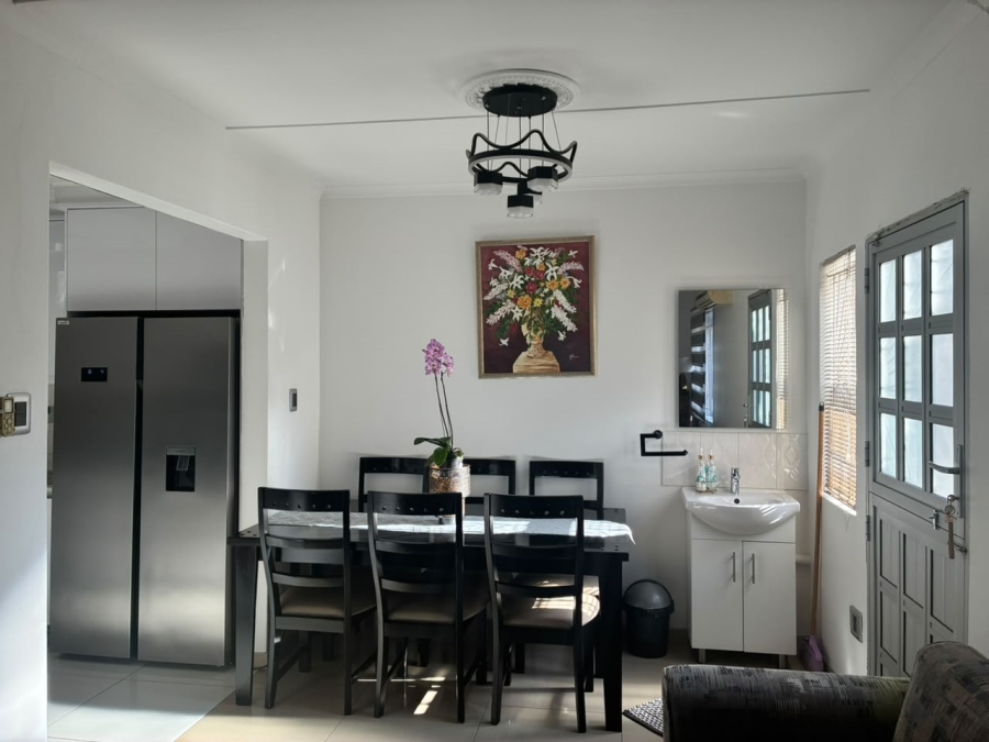 8 Bedroom Property for Sale in Stanger Manor KwaZulu-Natal