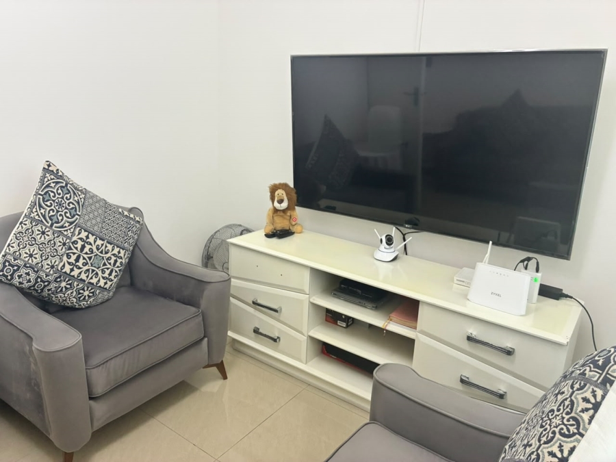 8 Bedroom Property for Sale in Stanger Manor KwaZulu-Natal