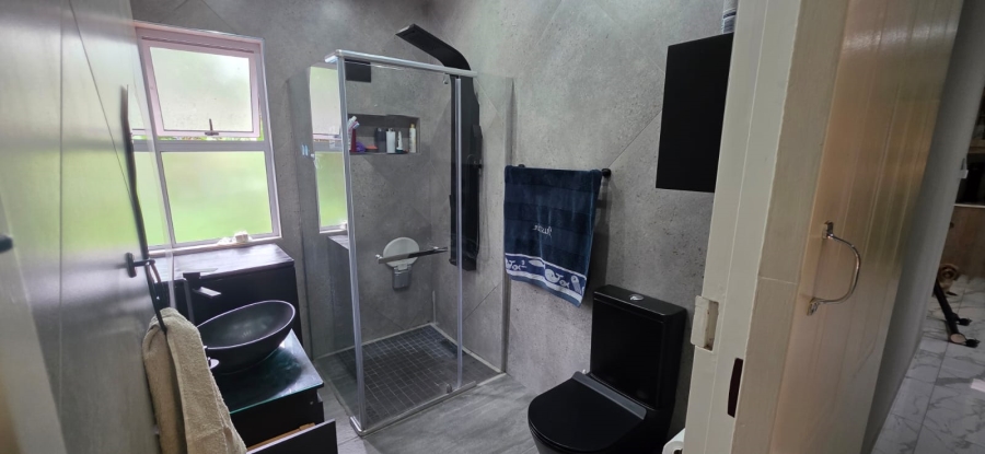 3 Bedroom Property for Sale in Queensburgh KwaZulu-Natal