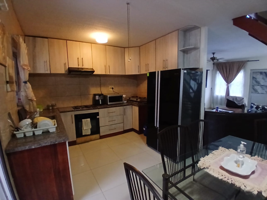 2 Bedroom Property for Sale in Pinetown KwaZulu-Natal