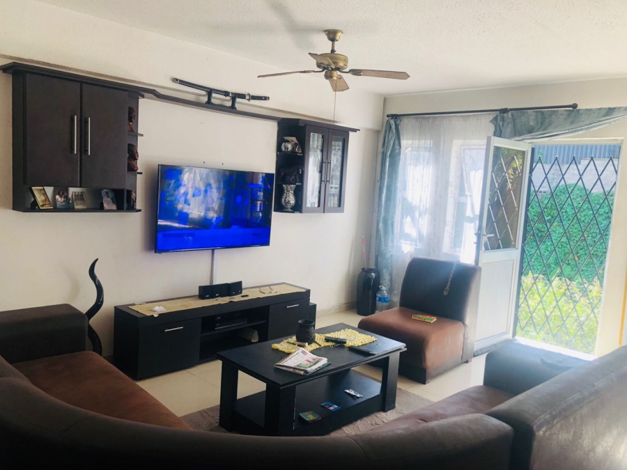 2 Bedroom Property for Sale in Pinetown KwaZulu-Natal