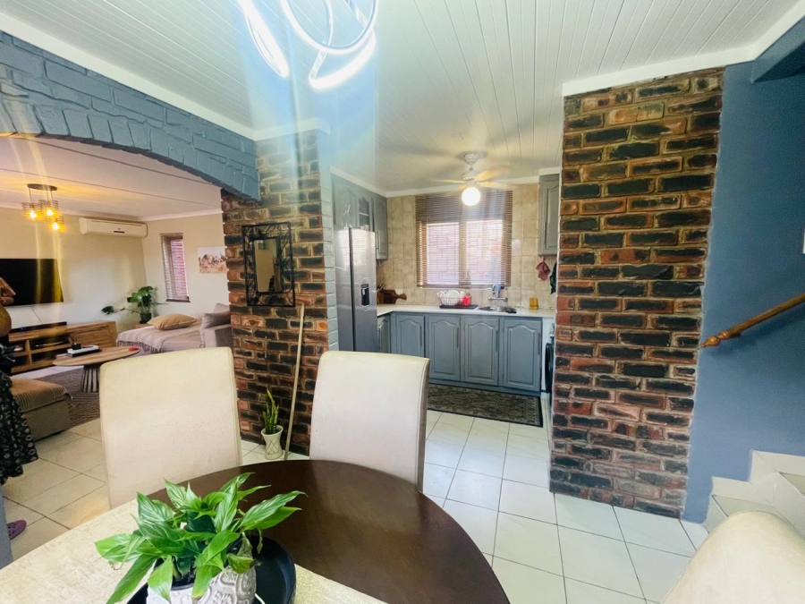 3 Bedroom Property for Sale in Carrington Heights KwaZulu-Natal