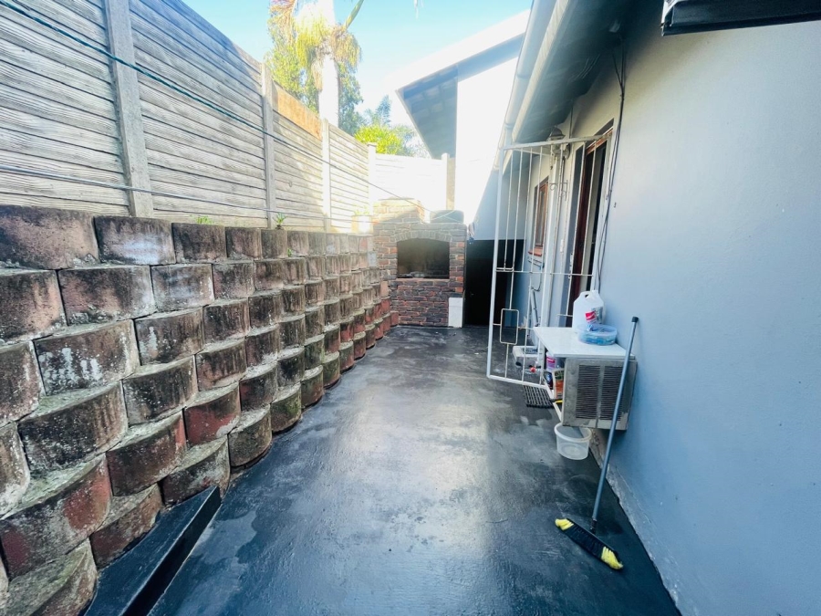 3 Bedroom Property for Sale in Carrington Heights KwaZulu-Natal