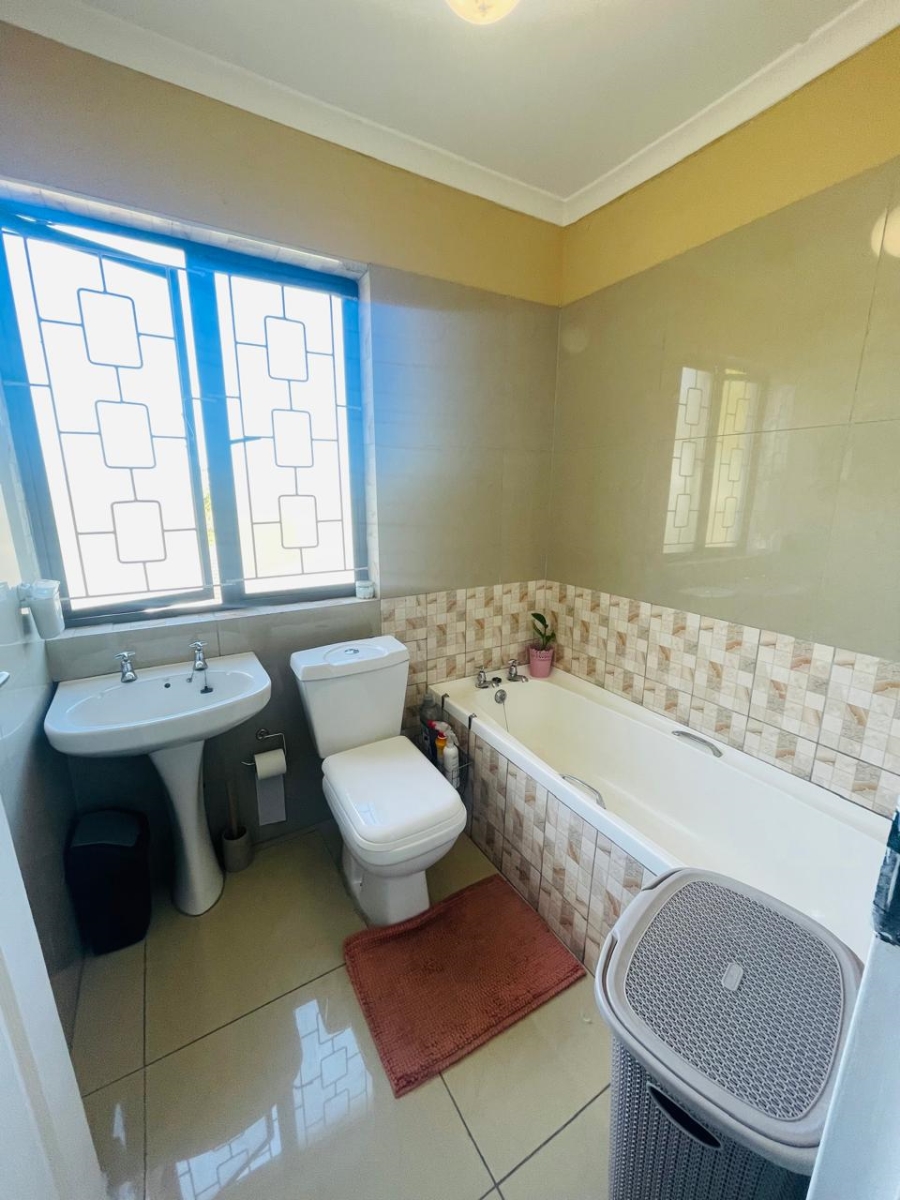 3 Bedroom Property for Sale in Carrington Heights KwaZulu-Natal