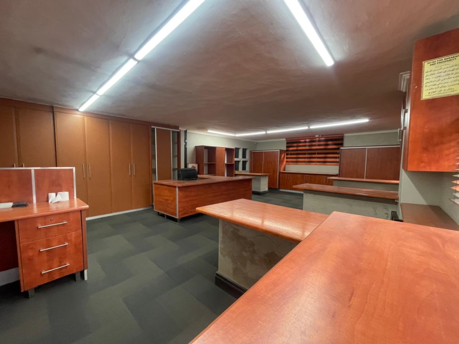 To Let Commercial Property for Rent in Camperdown KwaZulu-Natal