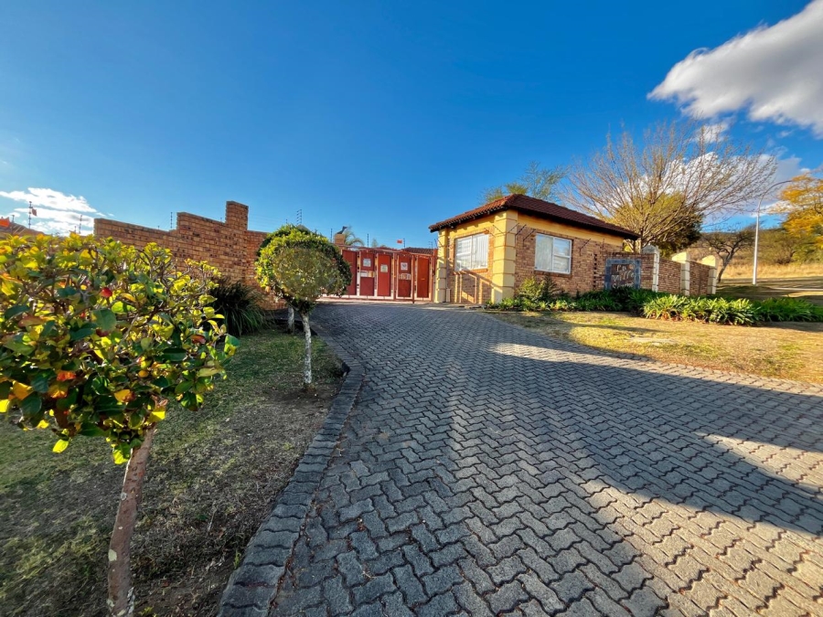 3 Bedroom Property for Sale in Signal Hill KwaZulu-Natal
