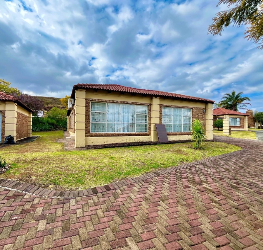 3 Bedroom Property for Sale in Signal Hill KwaZulu-Natal