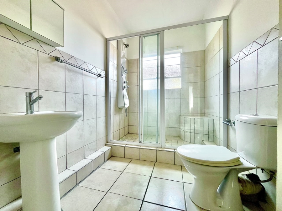 3 Bedroom Property for Sale in Signal Hill KwaZulu-Natal