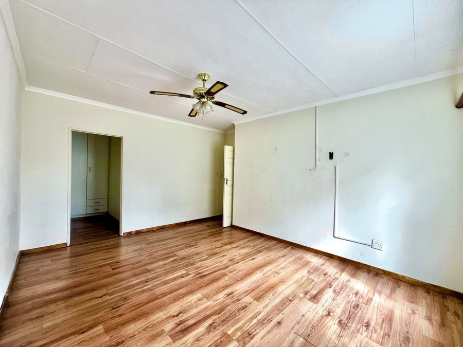 3 Bedroom Property for Sale in Signal Hill KwaZulu-Natal